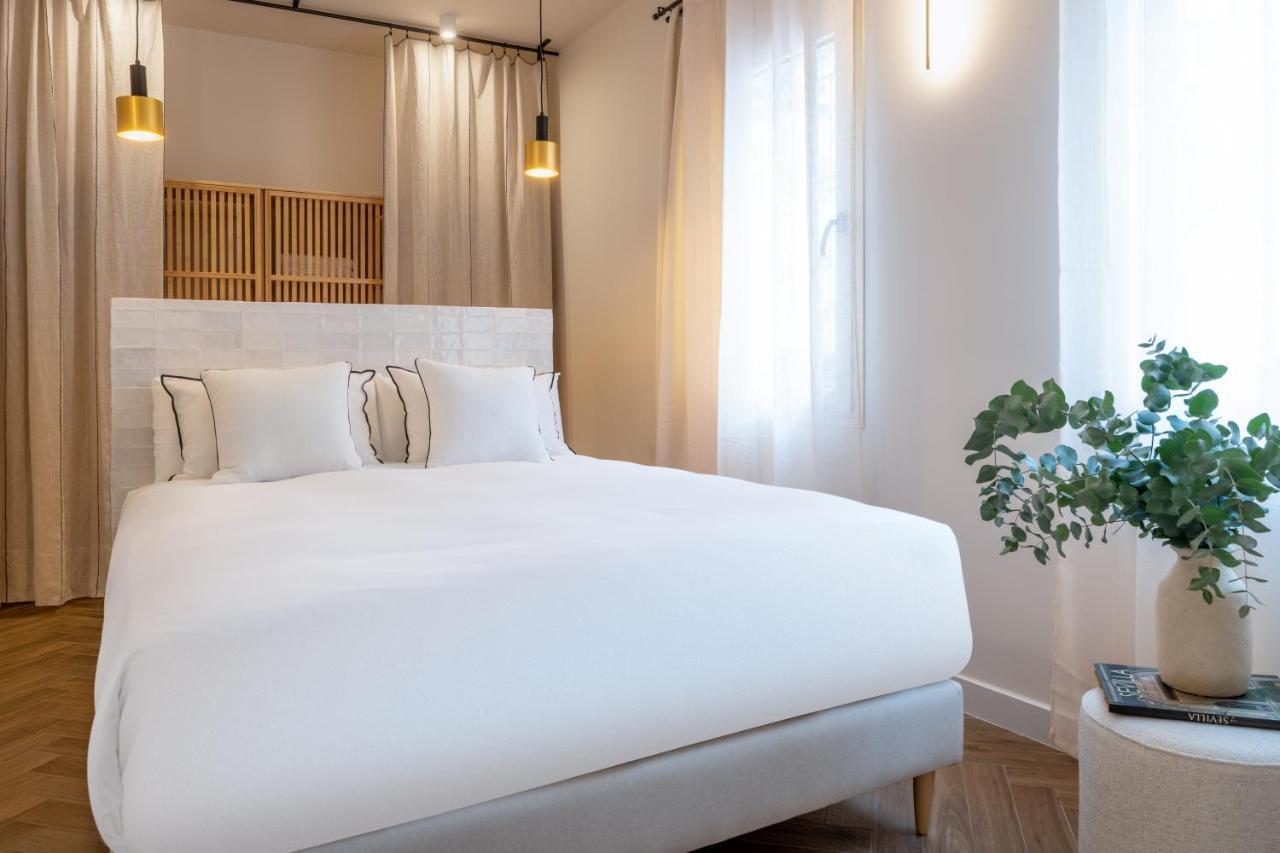 Magno Apartments Robles With Jacuzzi And Private Parking Seville Ngoại thất bức ảnh